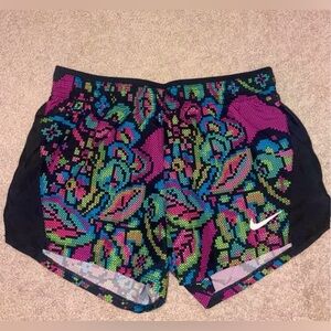 Nike Women’s Printed Athletic Shorts